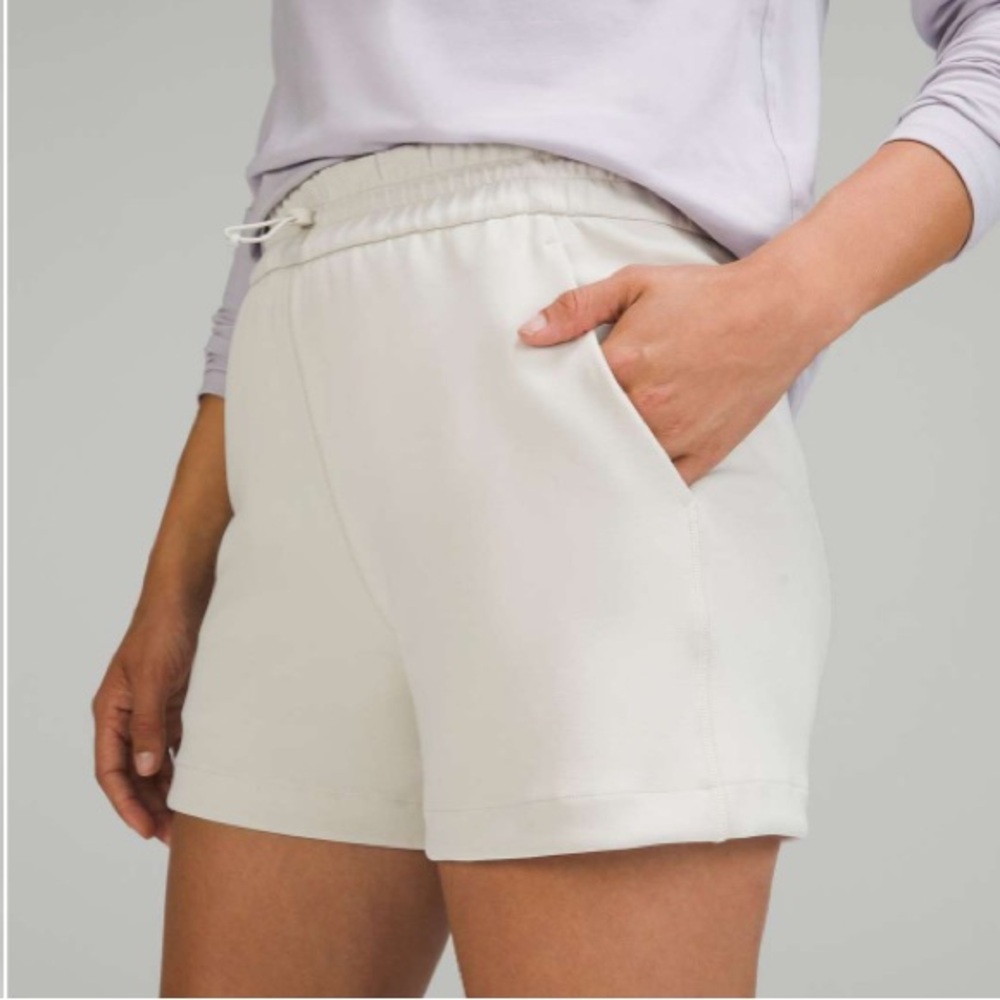 Lululemon Softstreme High-Rise Shorts 4" White Opal Cream Women’s Size 12